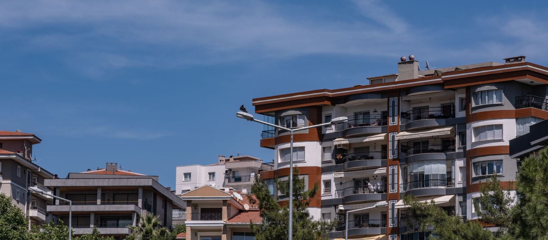 Teslim tarihini sözleşmeye yazıyoruz